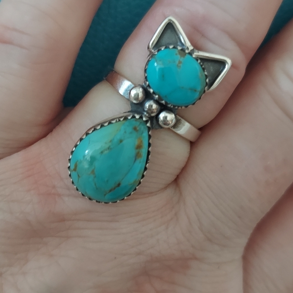 Sterling Silver Adjustable Cat Ring Kingman Turquiose 6-9